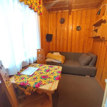 Проживание в семье Chata *