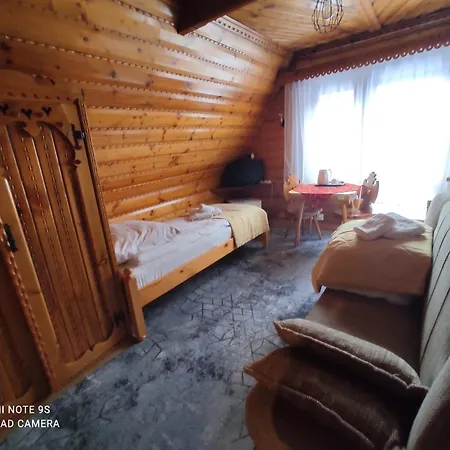 Chata Проживание в семье