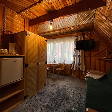 Проживание в семье Chata *