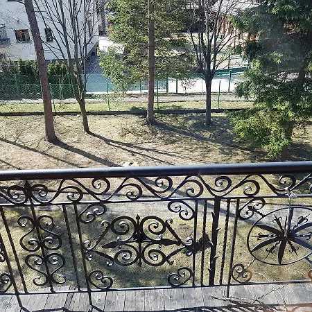 Проживание в семье Chata *